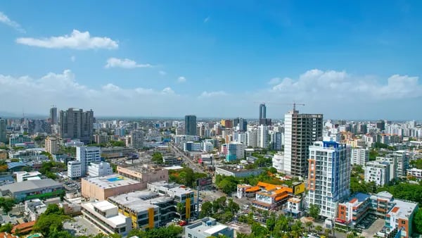Economía de República Dominicana cerrará el año con crecimiento moderado de 5%dfd