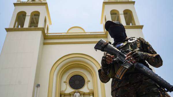 Extienden por tercer mes el Régimen de Excepción antipandillas en El Salvadordfd