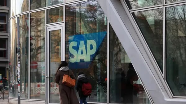 SAP, gigante de software, faz reestruturação para focar em IA; ações sobemdfd