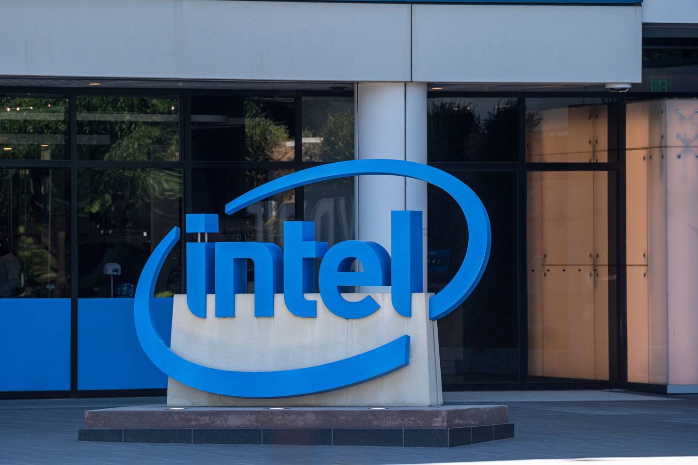 Intel invierte US$20.000 millones para construir dos nuevas fábricas de chips de computadora en Chandler, Arizona; una ciudad cercana a la fronteriza Ciudad Juárez, Chihuahua