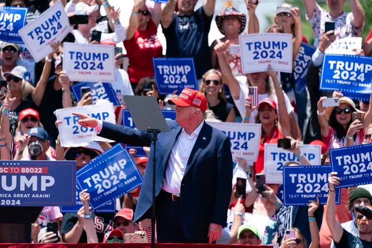 El expresidente Donald Trump durante un acto de campaña en Pickens, Carolina del Sur, el 1 de julio.dfd