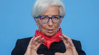 Lagarde alerta que BCE apressado demais pode sufocar recuperaçãodfd