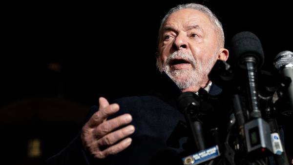 Lula aplaza su viaje a China luego de contraer gripedfd