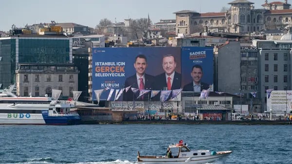 Erdogan se encamina a una sorprendente derrota en las elecciones municipales de Turquíadfd