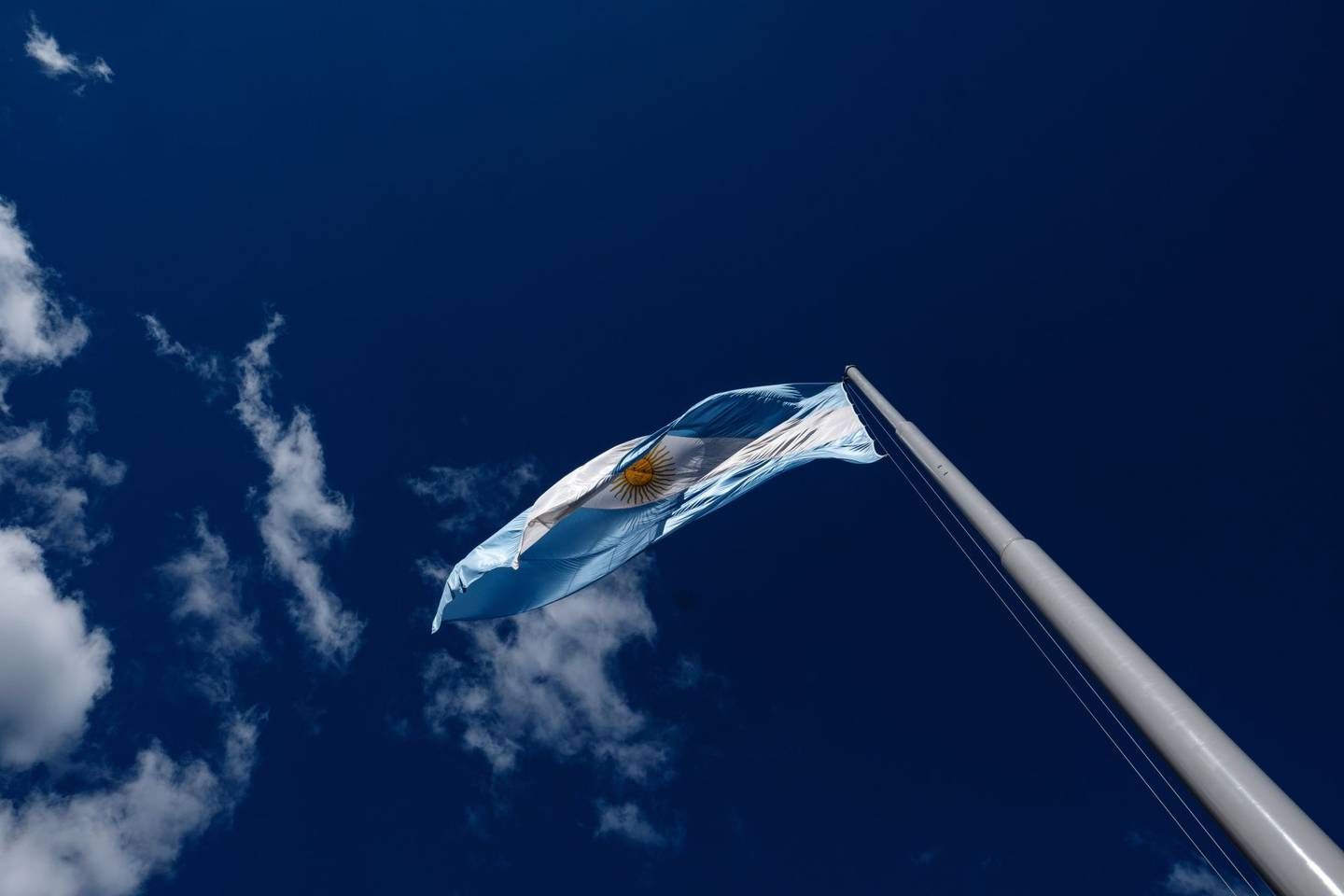 El mercado cuestiona la recompra de deuda de la Argentina