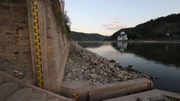 Nivel del río Rin cae más y algunas embarcaciones dejan de realizar transportesdfd