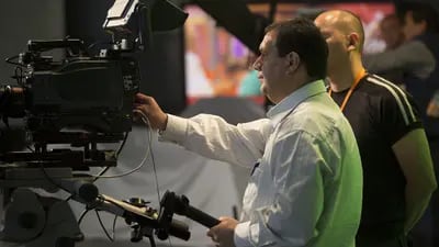 Televisa y TV Azteca han señalado la recuperación gradual de la actividad económica como uno de los impulsores en sus ventas publicitarias.