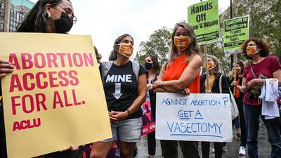 Qual seria o impacto econômico da proibição do aborto os EUA?dfd