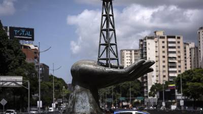 Bonos venezolanos registraron inusual alza luego del acuerdo en México dfd