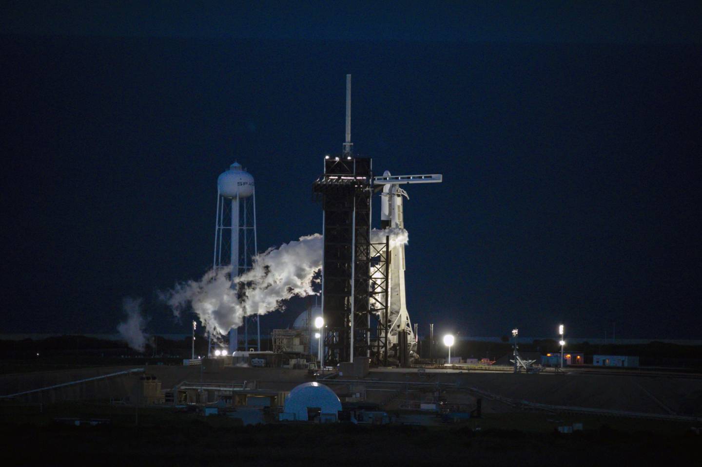 Un cohete Falcon 9 de SpaceX y la nave espacial Dragon, que transporta astronautas no profesionales, despegan de la plataforma de lanzamiento 39A del Centro Espacial Kennedy de la NASA durante la misión Inspiration4 en Merritt Island, Florida, Estados Unidos, el miércoles 15 de septiembre de 2021. Fotógrafa: Eva Marie Uzcategui/Bloomberg
