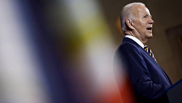 Los pasos en falso de Joe Biden sobre documentos secretos crean crisis autoinfligidadfd