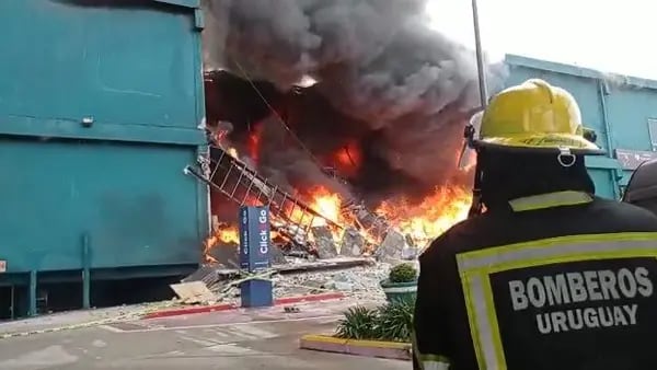 Incendio en Tienda Inglesa: un golpe para el negocio de Goldman Sachs en Uruguay dfd