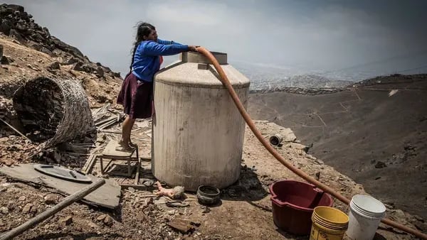 Pobreza en Perú retrocedió en 2021, pero sigue por encima de nivel prepandemiadfd