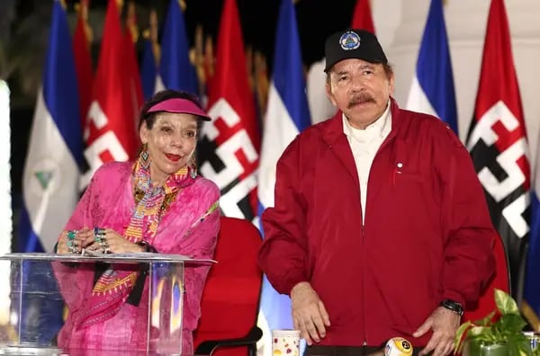 Rosario Murillo y Daniel Ortega en la celebración del 44 aniversario de la Revolución Popular Sandinista, el 19 de julio.