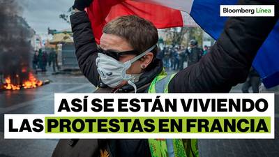Las protestas en Francia se vuelven violentas mientras Macron se atrinchera en las pensionesdfd