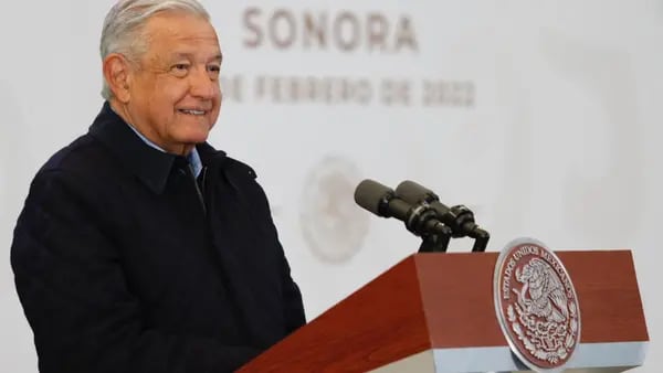 López Obrador pide informe sobre datos fiscales del periodista Carlos Loretdfd