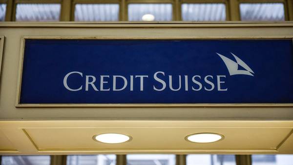 Credit Suisse pide al banco central de Suiza una muestra pública de apoyodfd