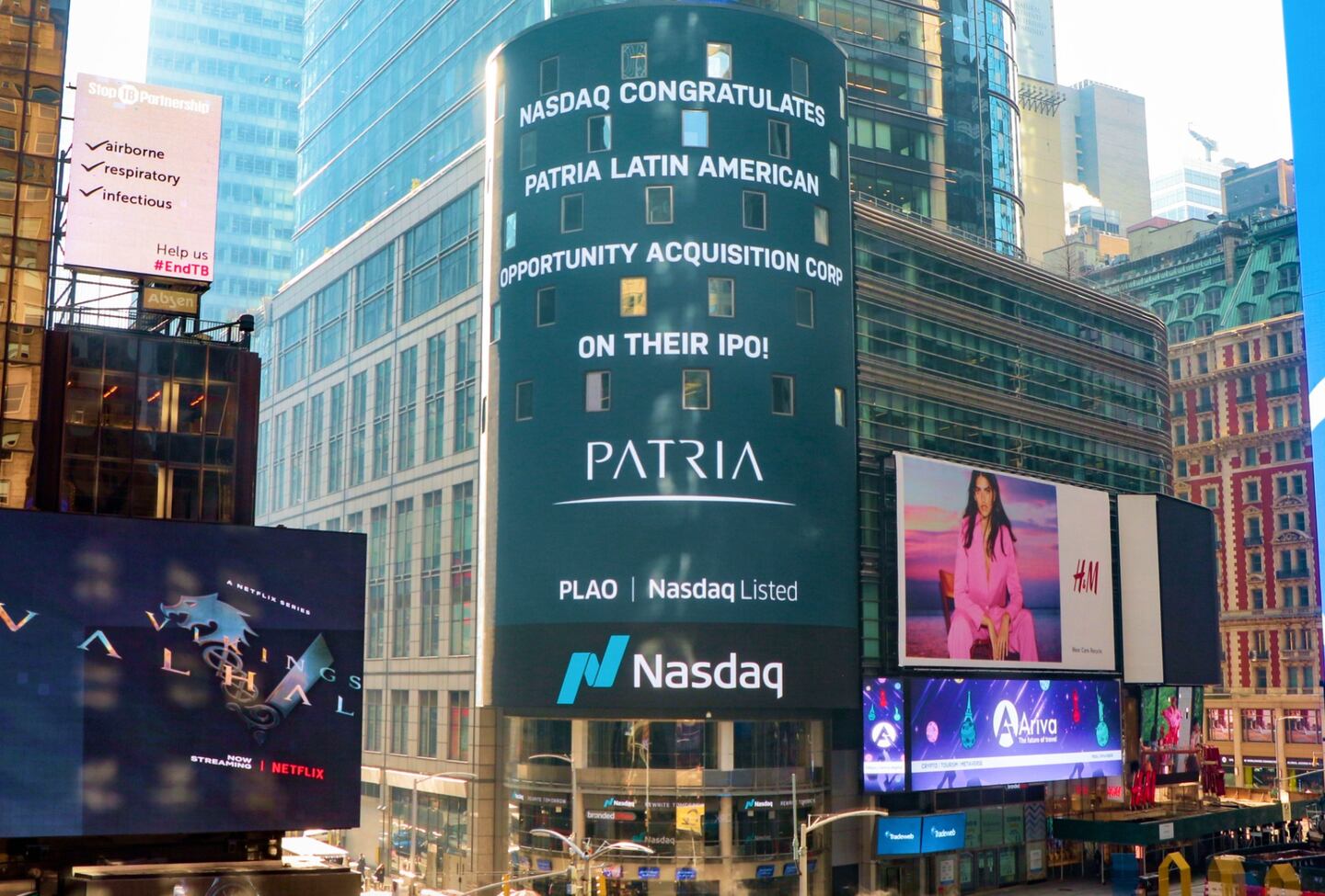 Famoso painel da Nasdaq na Times Square, em Nova York, por ocasião do IPO do Pátria no começo do ano passado