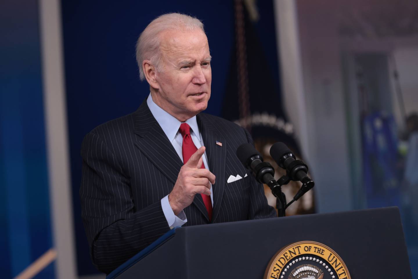 Joe Biden vai aplicar US$ 1 bilhão para controlar preço da carne e reduzir concentração no setor frigorífico