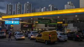 Bolsonaro diz que negocia com Lira uma CPI sobre alta dos combustíveis