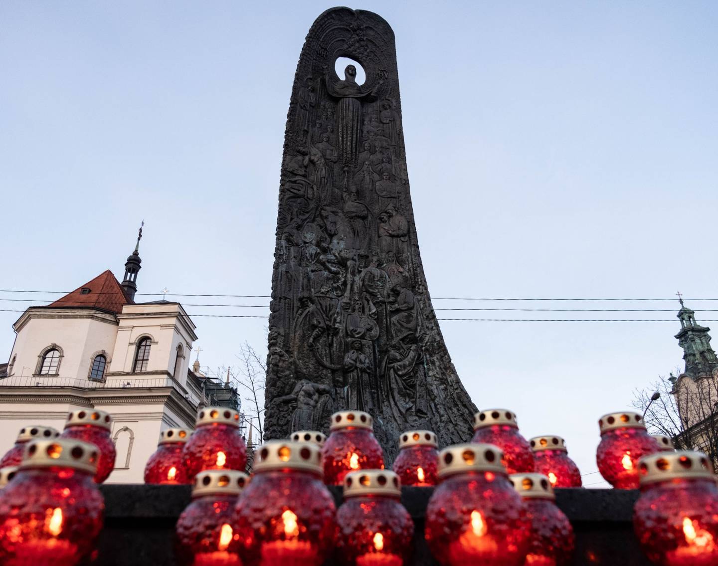 O mundo reagiu com horror e indignação ao grande número de vítimas civis nas cidades ao redor de Kiev