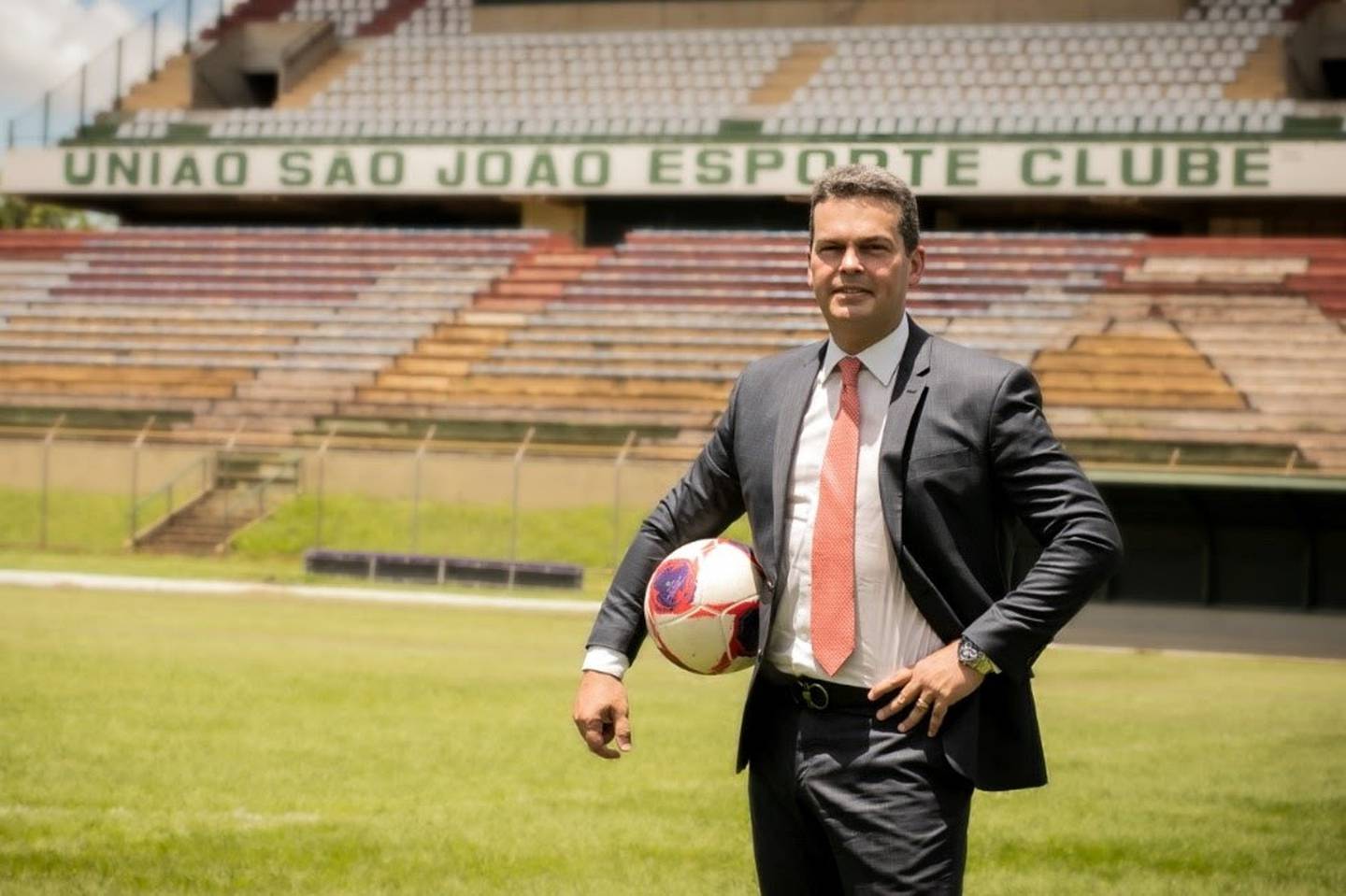 Jean Cioffi, advogado que ajuda União São João Esporte Clube a virar SAFdfd