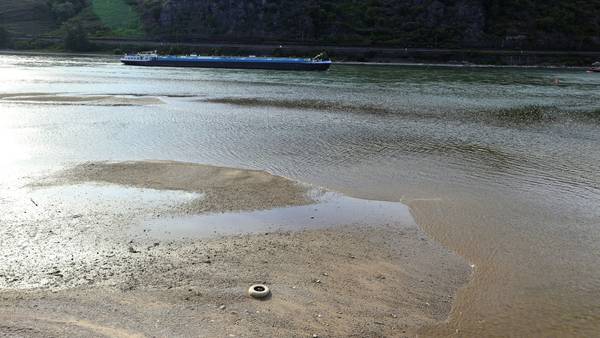 Bajos niveles de agua en el río Rin podría agravar la crisis energética en Europadfd