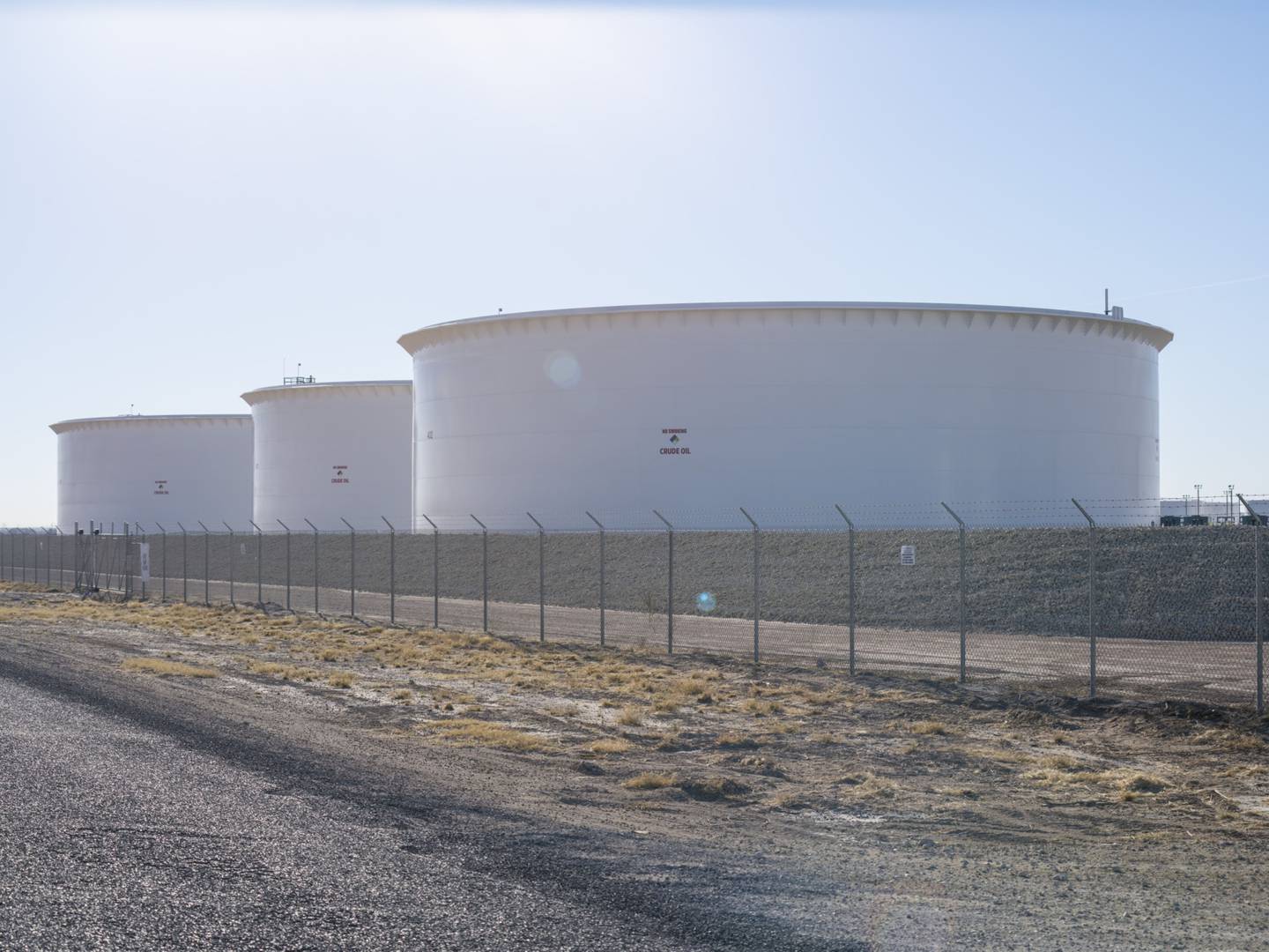 Tanques de almacenamiento de crudo cerca de Crane, Texas, Estados Unidos, el domingo 30 de enero de 2022.