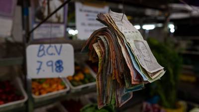 Cheap Venezuela Bonds Lure Traders Hunting Lottery-Like Scoredfd