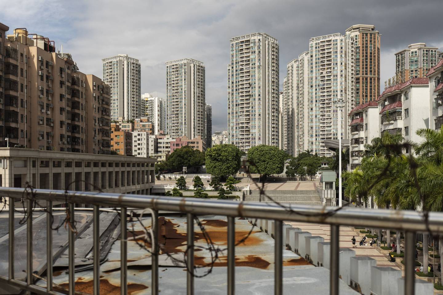 El pueblo de Huanggang y los edificios residenciales circundantes en Shenzhen, China, el martes 12 de octubre de 2021.