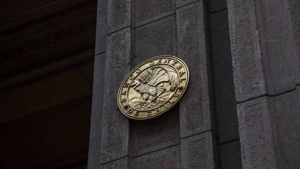 Banco Central de Chile ratifica fin de la intervención cambiaria dfd