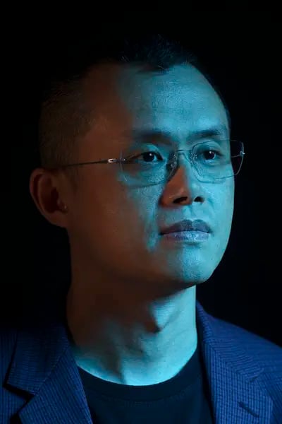 Changpeng Zhao, director general de Binance, una plataforma de criptodivisas, posa para un retrato en Singapur el 28 de mayo de 2021. 