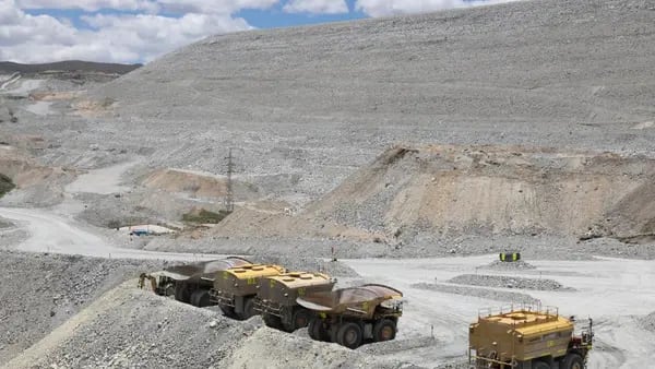 Cobre sube; paralización de mina en Perú aumenta problemas de oferta mundialdfd