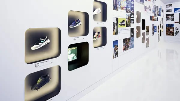 Nike aposta em nova geração de tênis para recuperar as vendas e moldar o seu futurodfd