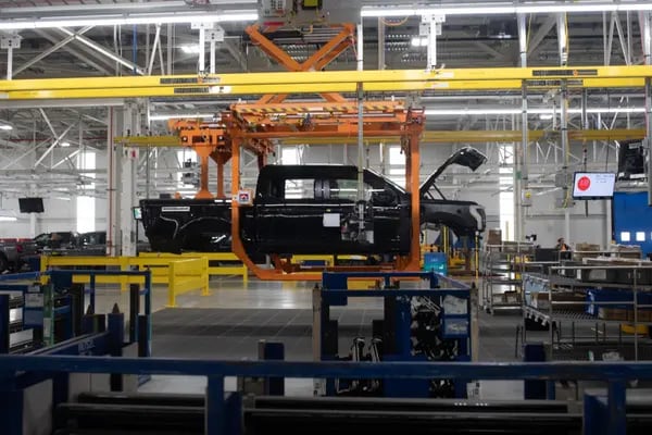Ford duplicará la fabricación de la camioneta F-150 híbrida