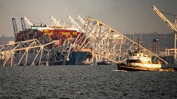 Audio: Llamada de auxilio de un barco antes de estrellarse con puente de Baltimore salvó vidasdfd