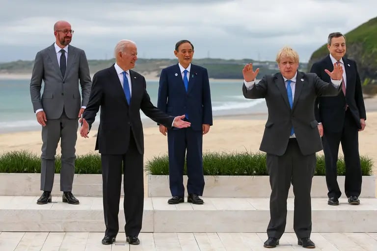 El Primer Ministro británico, Boris Johnson, recibió a los demás líderes del Grupo de los Siete en la costa inglesa. Hollie Adams/Bloombergdfd
