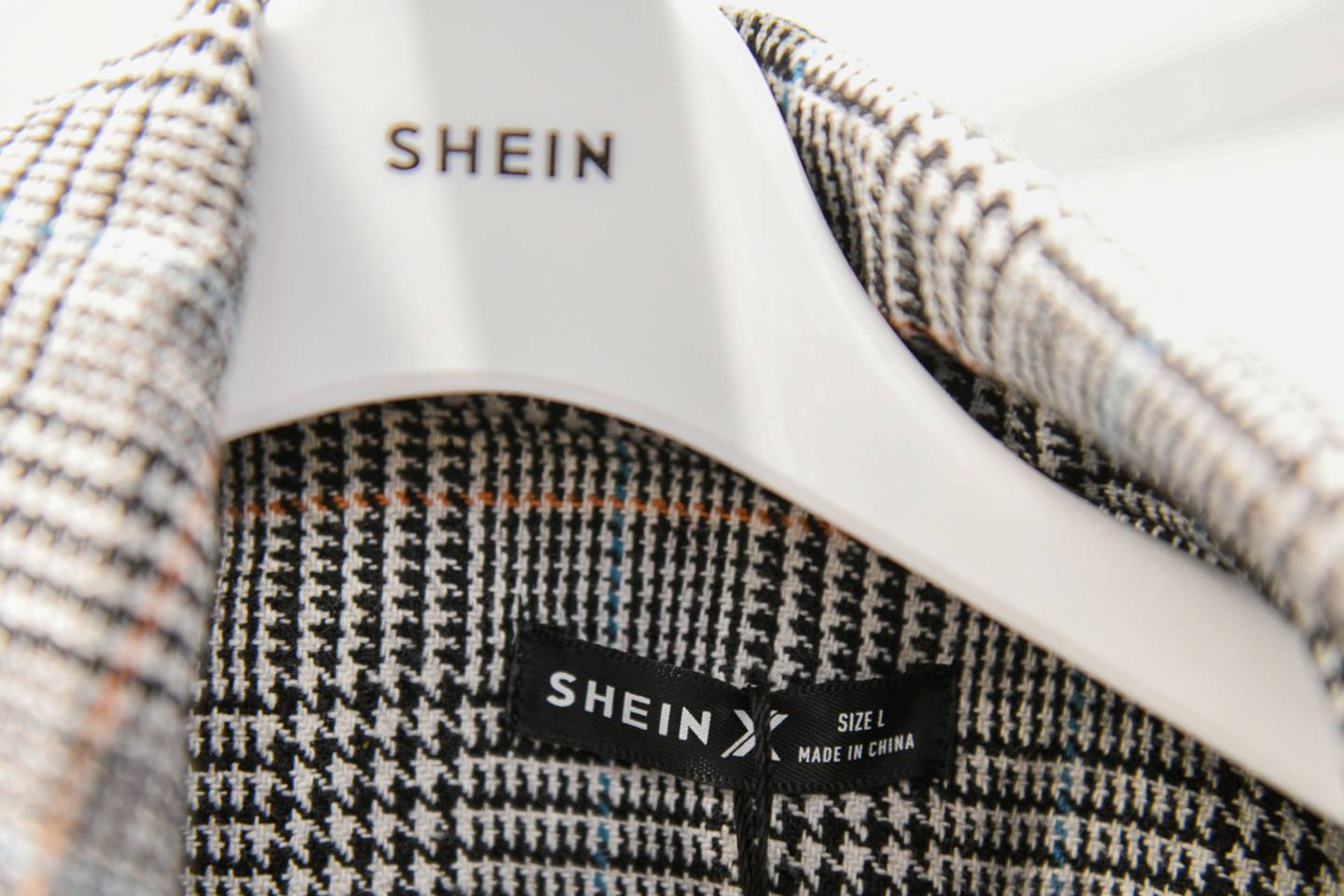 Shein se enfrenta a crecientes críticas por sus prácticas medioambientales, sociales y de gobernanza.