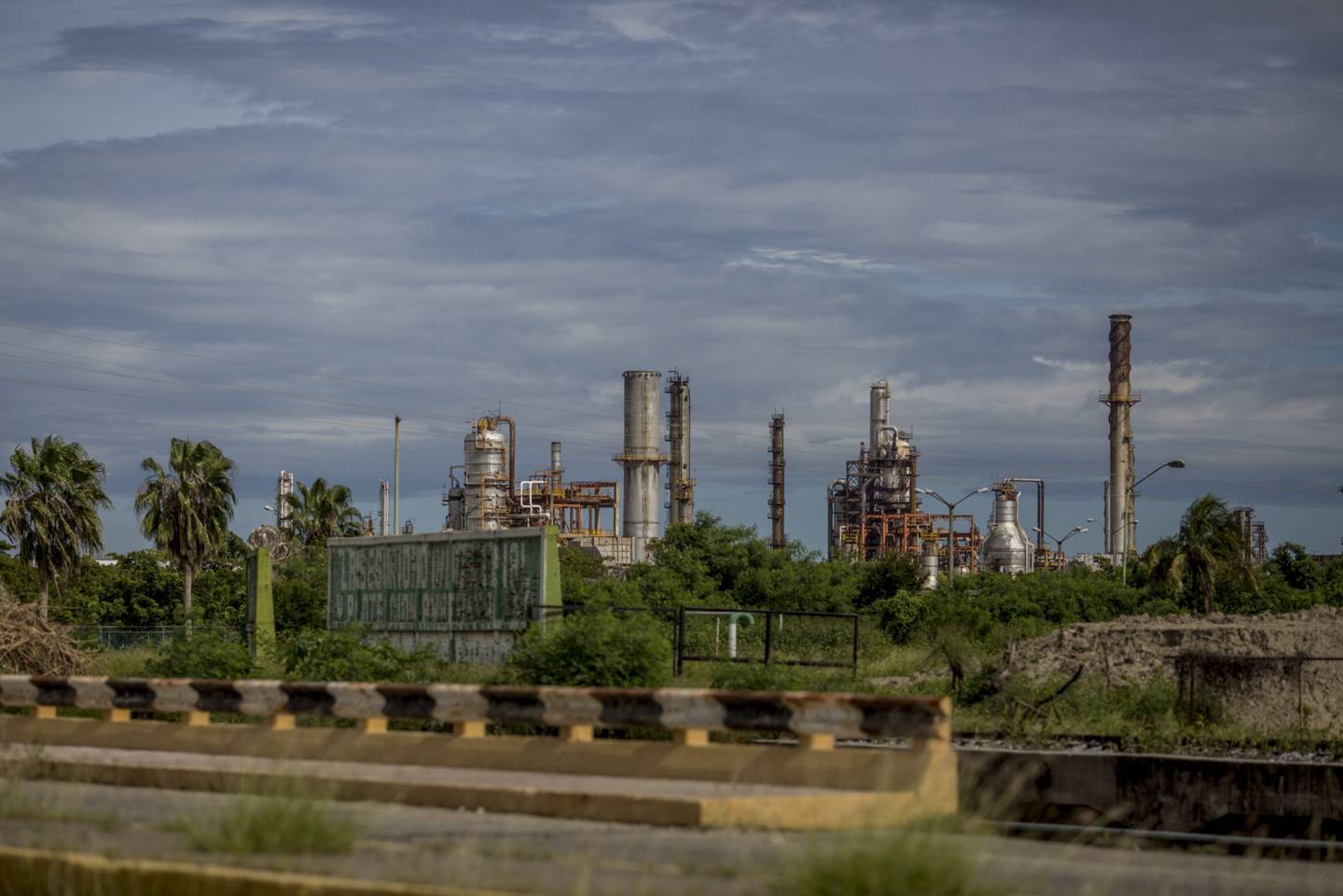 La refinería de Petróleos Mexicanos (Pemex) Salina Cruz refinery ubicada en el estado de Oaxaca.