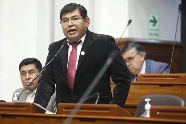 Perú: Congresista Fernando Herrera, de Perú Libre, falleció de un paro cardiorrespiratorio.