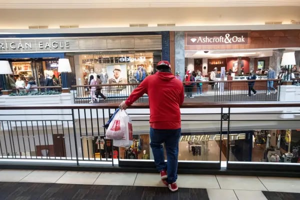 Shoppers At The Polaris Fashion Place Mall On Black Friday