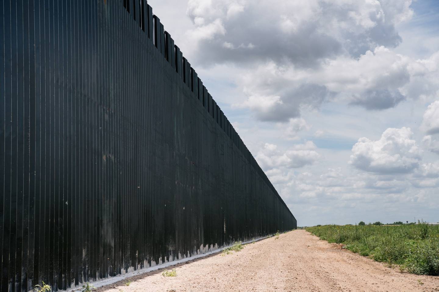 The border wall hasn't lost its appeal to Republicans.
