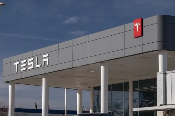 Un concesionario de Tesla en Sacramento