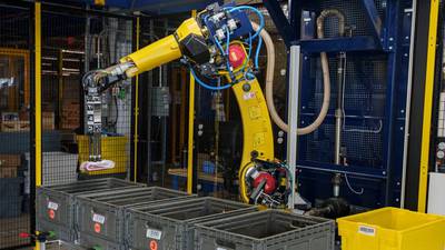 After Losing $1 Trillion in Market Value, Amazon Unveils Robot for Packaging Tasksdfd
