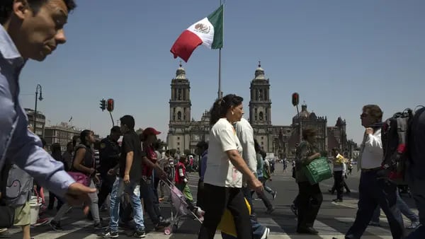 Pobreza en México baja a 46,8 millones de personas en 2022, pero suben carenciasdfd