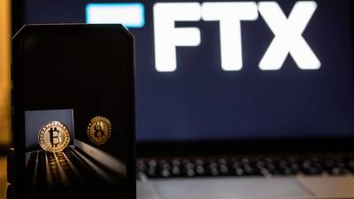 Fintechs siguen promoviendo las criptomonedas pero se distancian de FTXdfd