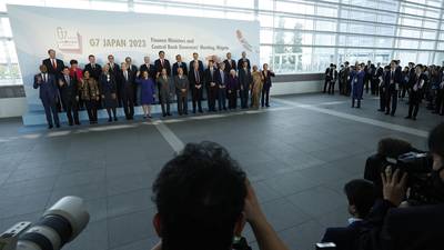 Los jefes de finanzas del G-7 piden dar fin a la guerra “ilegal” contra Ucraniadfd