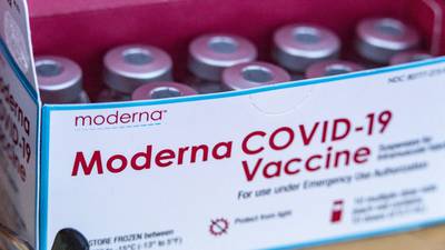 Patente da Moderna ameaça produção de vacinas mRNA na Áfricadfd