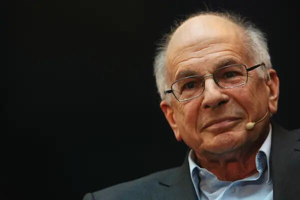Daniel Kahneman, el psicólogo que revolucionó la economía, muere a los 90 añosdfd
