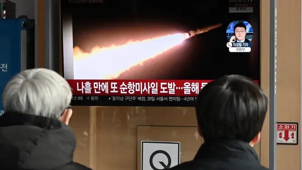 Corea del Norte dispara misiles y Kim pide intensificar “preparaciones de guerra”dfd